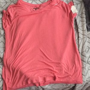 Pink tee